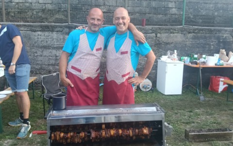 La maestrìa dello spiedo bresciano: Righetti e Pozzani hanno trionfato a Navazzo