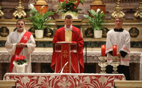 La comunità ha accolto con entusiasmo don Andrea Simonelli