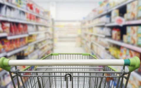 Rapina al supermercato finisce con aggressione alla Guardia Giurata