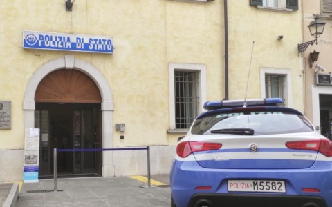 Rifugio di latitanti in città a Brescia: la scoperta