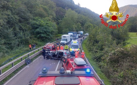 Sinistro sulla Sp237 a Vestone: tre le persone coinvolte