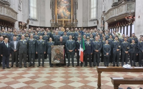 Taglio del nastro per la nuova sede dell’Anfi nella caserma Leonessa