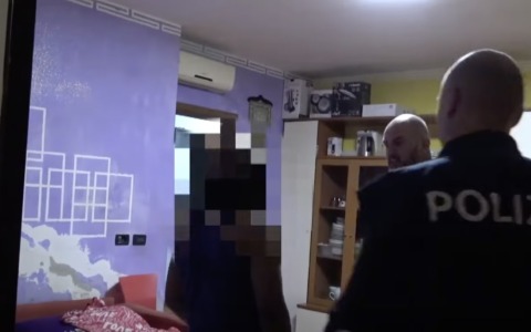 Terrorismo: in manette un 37enne, arruolava giovani