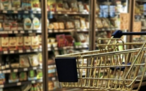 Trio di ladri mette a punto furti in due supermercati di Rezzato: scatta la denuncia