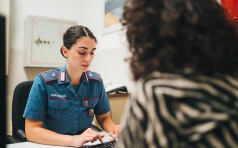 Truffa del finto carabiniere: chiede ad un anziano di consegnare tutti i monili in oro in suo possesso