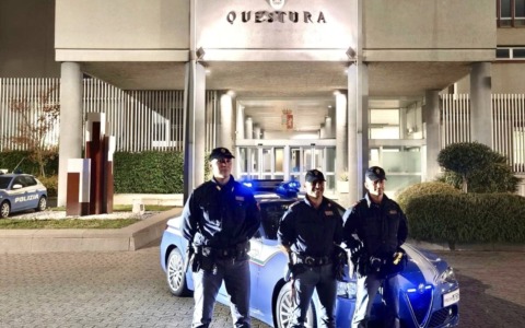 Gesto estremo annunciato via sms all’assistente sociale, uomo salvato dalla Polizia