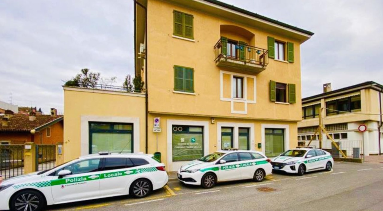 Con la droga in tasca e sotto l’effetto di alcol dalla Locale con fare provocatorio: scatta la denuncia