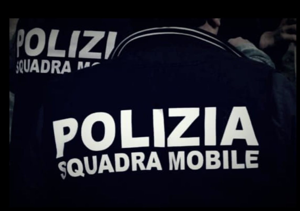 Diffonde un video di minacce con un fucile carico e clandestino: 40enne denunciato