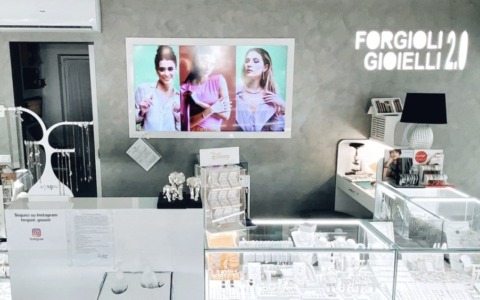 Furto di preziosi a Salò, nella gioielleria del Centro commerciale Due Pini