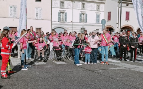 Che successo la Camminata in rosa e azzurro