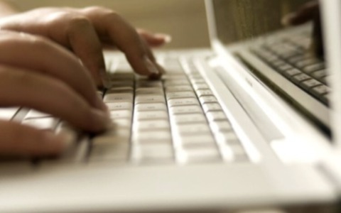 Manerbio: ruba il computer al sindaco, denunciato un 56enne