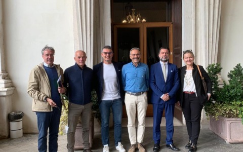 Mobilità nelle valli: siglato l’accordo tra Provincia, Agenzia del TPL e Comunità Montane per il potenziamento del TPL