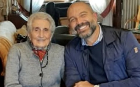 Nata nel 1919, ultima di 8 fratelli, Domenica Bertoni a 106 anni è la donna più anziana della città