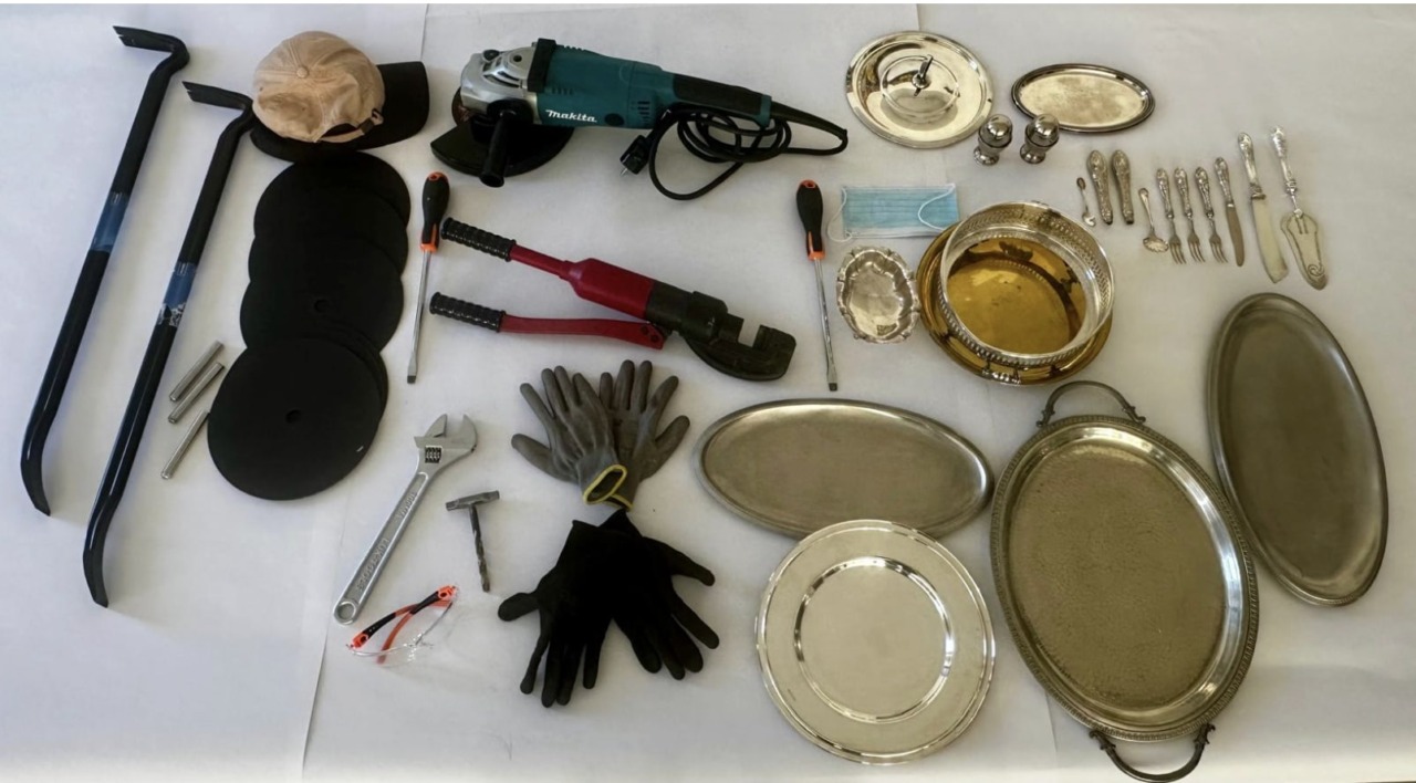 Non si fermano all'”alt”:folle inseguimento per le vie del centro, due in manette