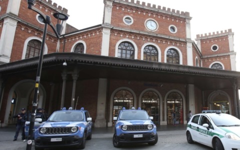 Operazione ad “Alto Impatto” in stazione a Brescia: emessi quattro ordini di allontanamento