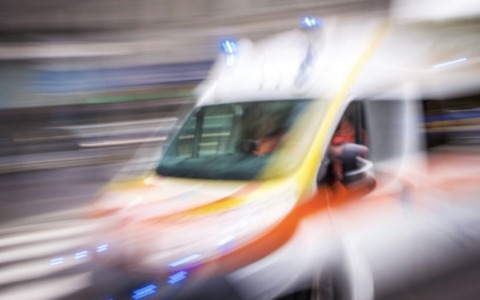 Precipita dal tetto, paura per un 61enne a Desenzano del Garda