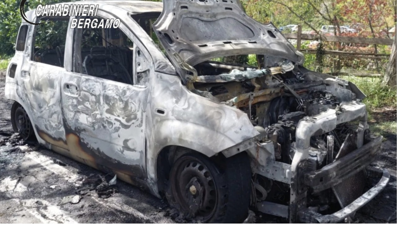 Rapine in banca con finti volti da anziani: arrestato un 66enne di Palazzolo sull’Oglio