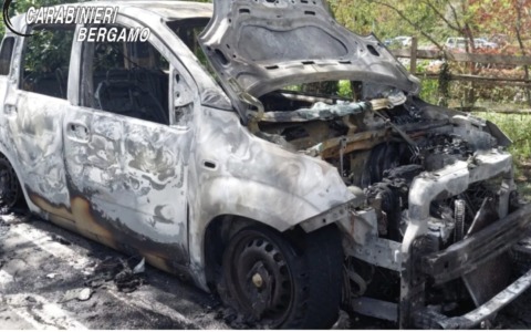 Rapine in banca con finti volti da anziani: arrestato un 66enne di Palazzolo sull’Oglio