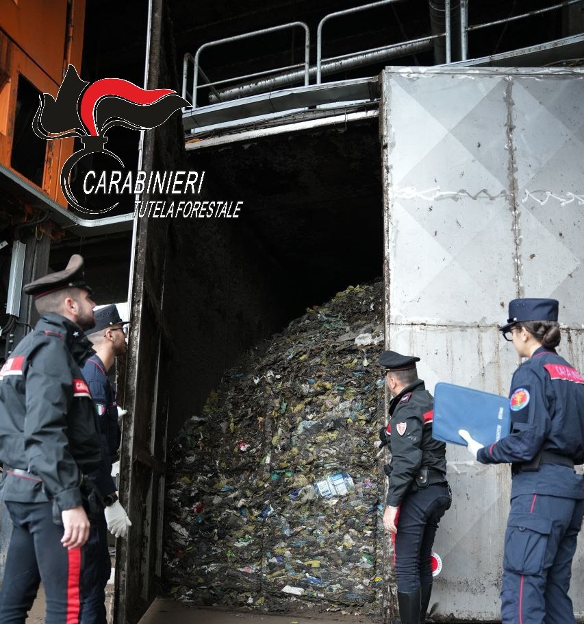 Sequestrato impianto di compostaggio: 250mila tonnellate di rifiuti abusivi, oltre 7milioni di profitti