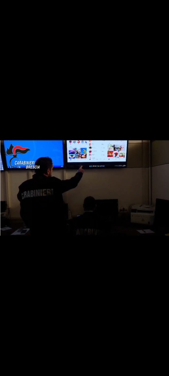 Adescava minorenni sui social: allenatore di basket arrestato per pedopornografia