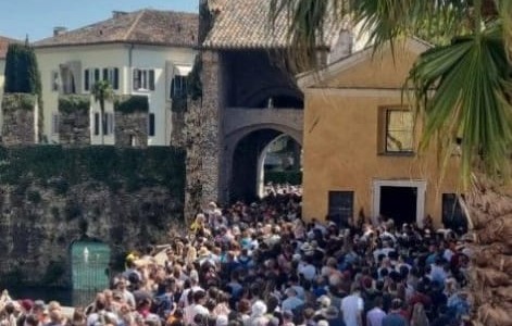 Sirmione vuole sopravvivere all’overtourism