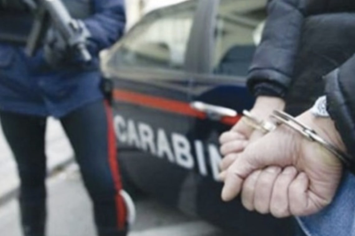 Con una pena da scontare fugge in Francia, rientrato a Manerbio viene scoperto dai carabinieri