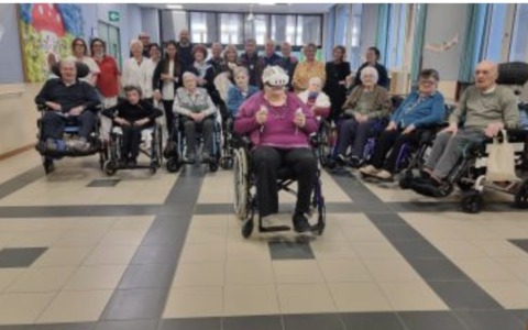 Dalla Casa di riposo di Manerbio sotto al sole delle Maldive grazie ai visori per la realtà virtuale