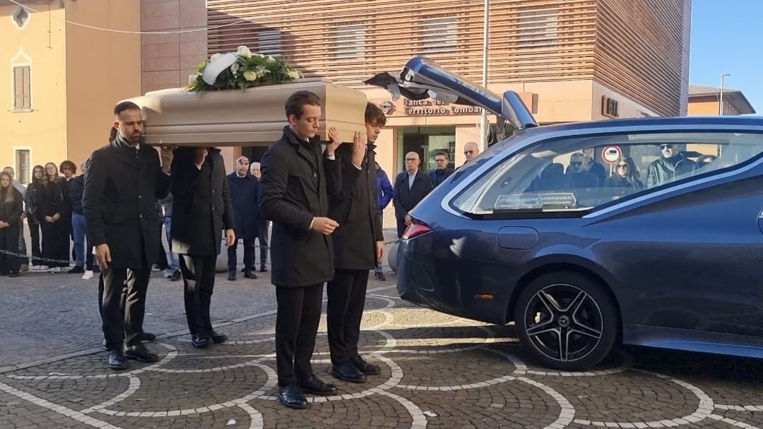 Daniela Bratelli: il giorno dell’ultimo saluto a Pompiano