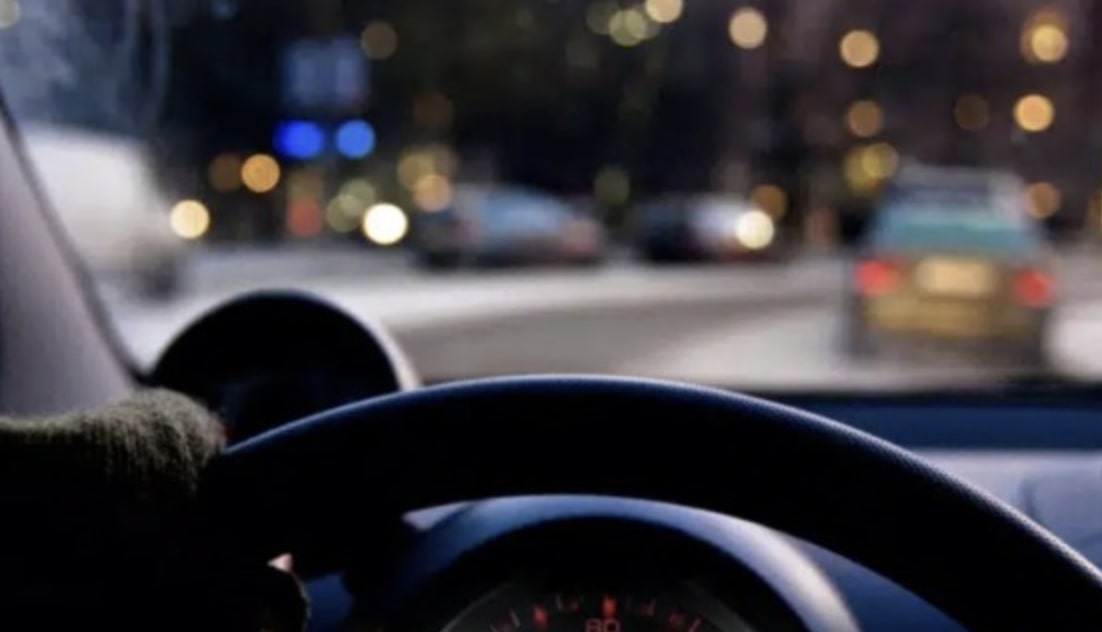 Due donne in auto con arnesi da scasso: scatta la denuncia a piede libero