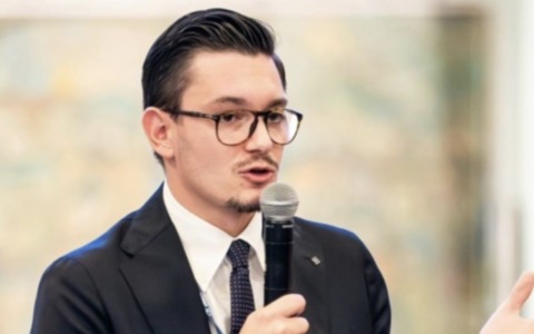 Maternità surrogata, Paolo Inselvini (FdI): “Necessario renderla un reato in Europa e nel mondo”