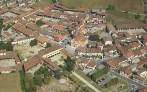 La famiglia Locatelli dona un impianto di climatizzazione alla materna Sacra Famiglia