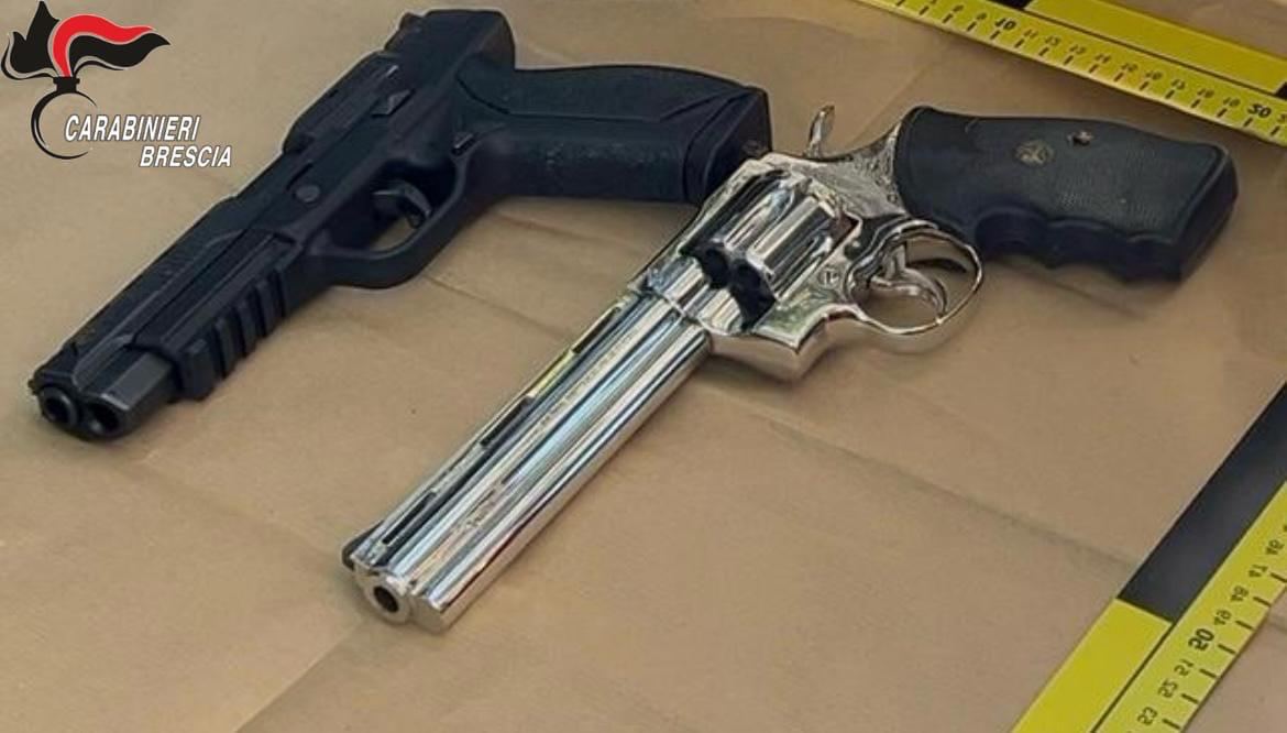 Omicidio al campo nomadi a Lonato del Garda: ritrovate due pistole