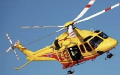 Scontro fra auto e furgone a Roé Volciano: arriva l’elisoccorso