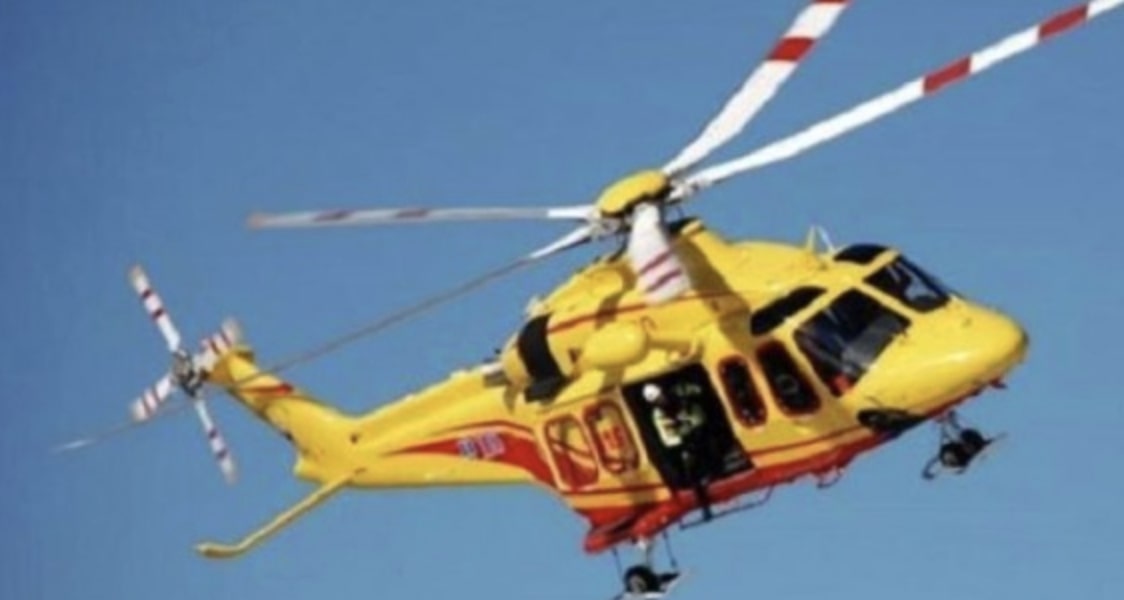 Scontro fra auto e furgone a Roé Volciano: arriva l’elisoccorso