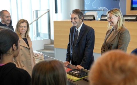 Storia e tradizioni del territorio: gli alunni di Berlingo accolti da Fontana a Palazzo Lombardia