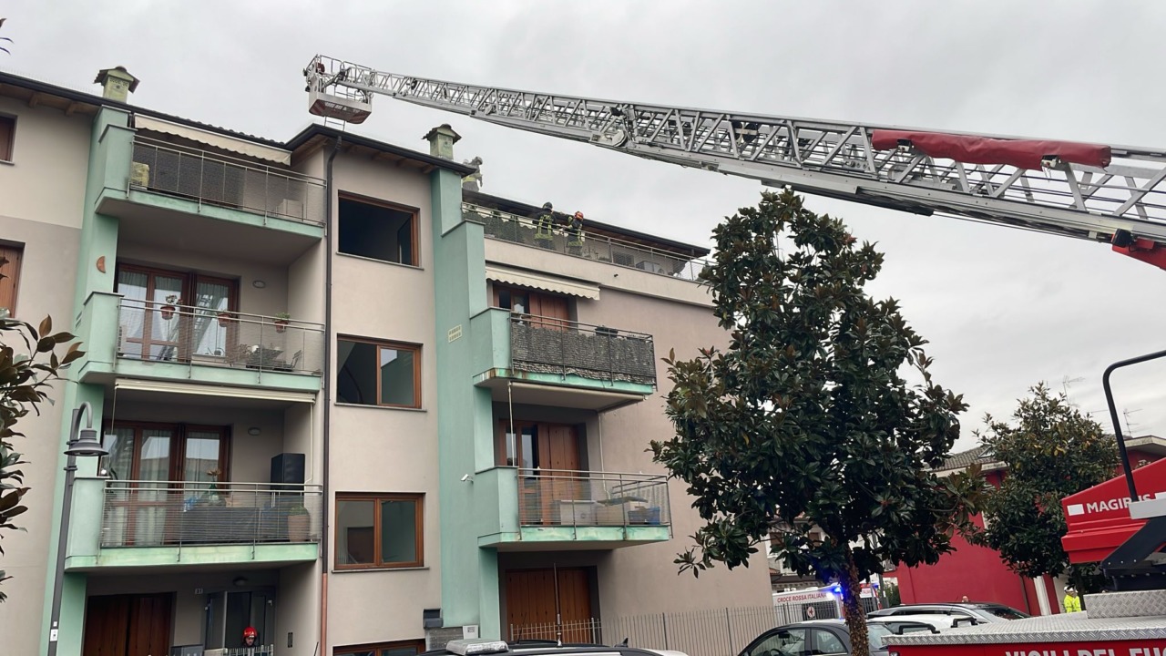 Giulia ha salvato la nonna dalle fiamme: «Avevo paura, ma l’ho mandata giù»