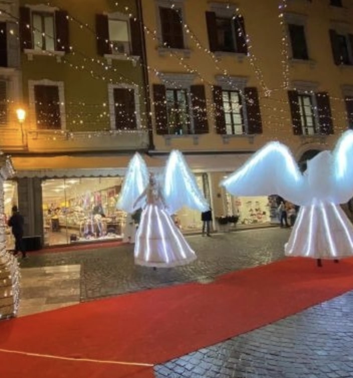 A Salò il Natale si accende ufficialmente…ed è subito Incanto