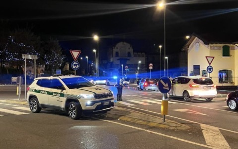 Consumo di droga e guida in stato di ebbrezza: 13 patenti ritirate, 2 i soggetti segnalati