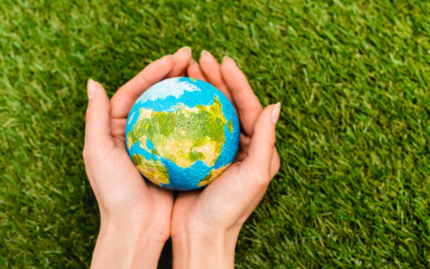 Routine quotidiana più leggera per l’ambiente: 25 micro-azioni senza complicarti la vita