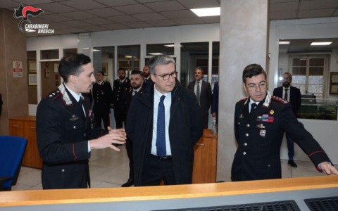 Festività 2025: intensificati i controlli dei carabinieri, denunciato il titolare di un allevamento di bovini