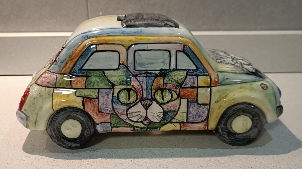 Fiat 500 in miniatura per grandi artisti ed una mostra con gli A…mici a quattro zampe