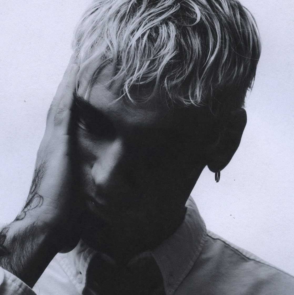 Mr.Rain annuncia l’uscita del nuovo singolo “Casa in fiamme”