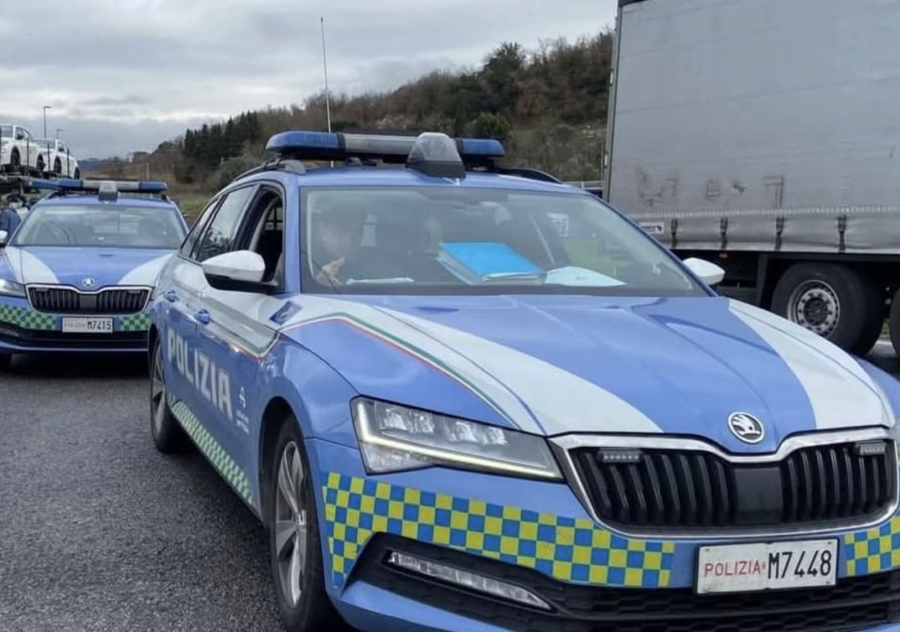 Rifiuti speciali e scarti di lavorazione gestiti illegalmente in una carrozzeria a Flero: due denunciati