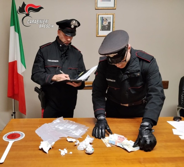 Sequestrate sei dosi di cocaina a Leno: 28enne albanese espulso