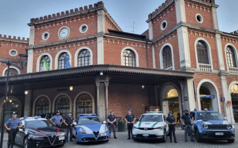 Brescia, controlli interforze nelle zone critiche della città: dieci le denunce