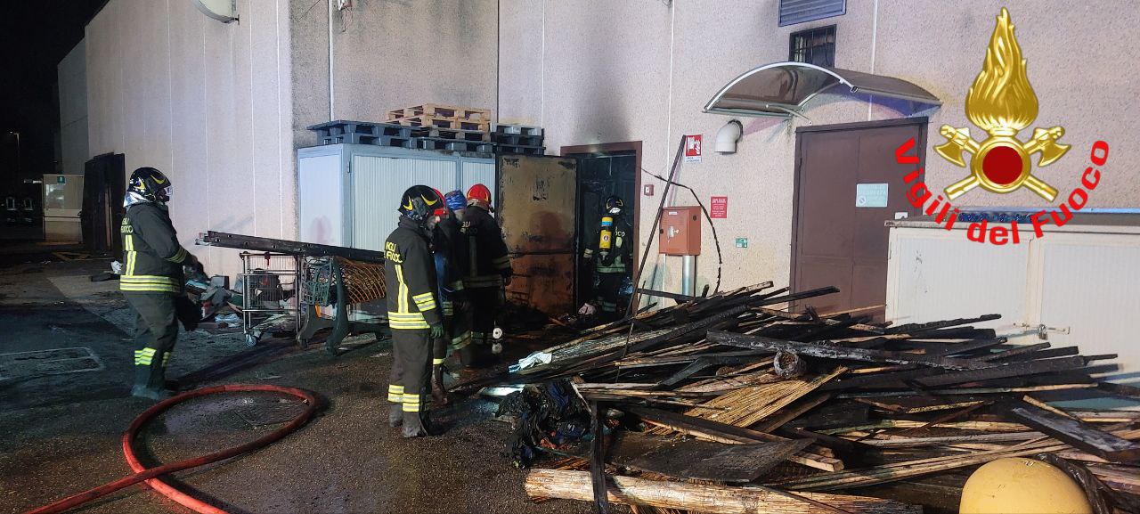 Centro Commerciale Salò 2: dopo l’incendio il sindaco firma l’ordinanza