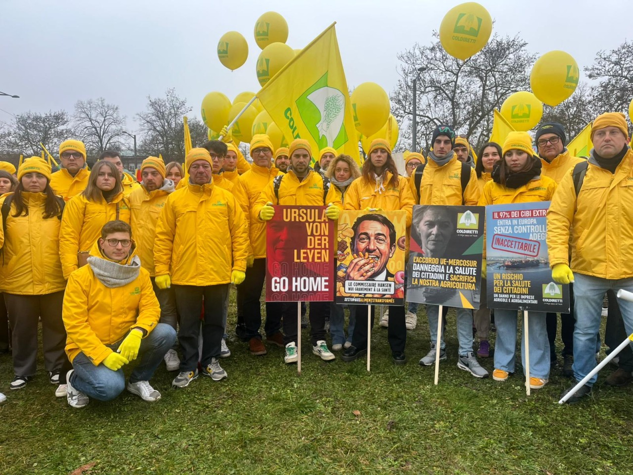 Coldiretti, anche gli agricoltori bresciani in piazza a Strasburgo: “Stop alle importazioni sleali di cibi”