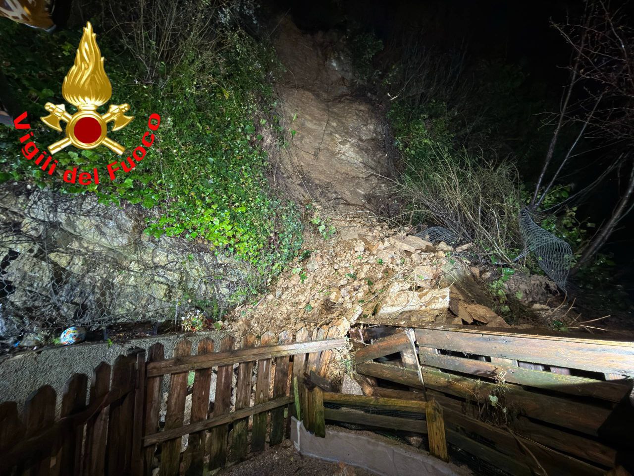 Frana a Sarezzo: coinvolti sei appartamenti, 15 le persone evacuate