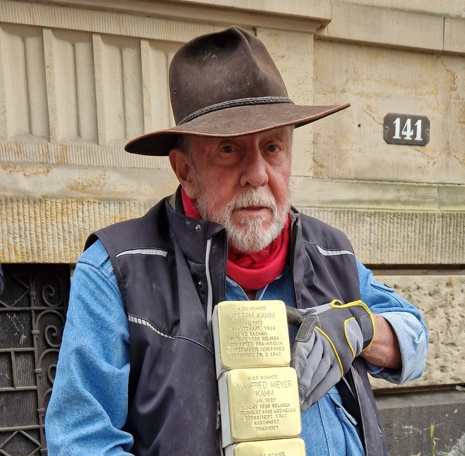 Gunter Demnig torna a Brescia per la posa di tre nuove pietre d’inciampo