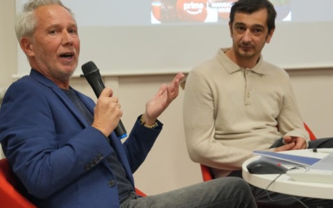 Il regista Stefano Cipani ospite in biblioteca a Toscolano Maderno